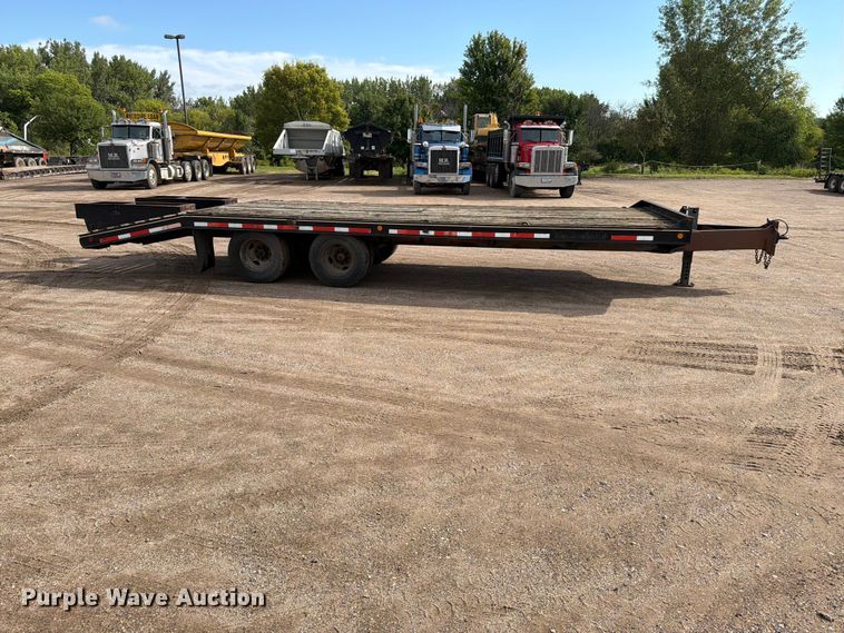 image for item EA0455 2001 Felling equipment trailer