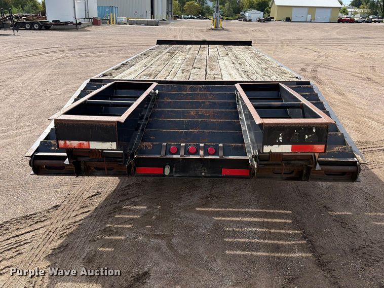 image for item EA0455 2001 Felling equipment trailer