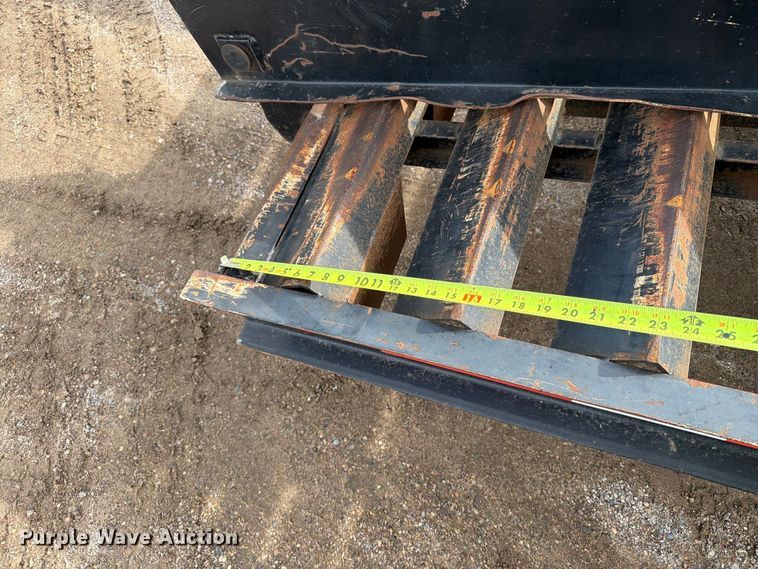 image for item EA0455 2001 Felling equipment trailer