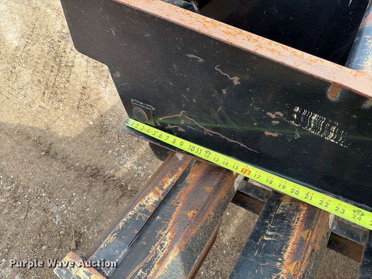 image for item EA0455 2001 Felling equipment trailer