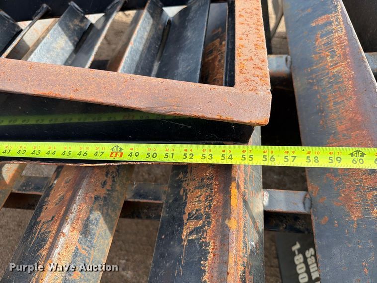 image for item EA0455 2001 Felling equipment trailer