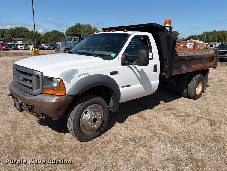 image for item EA0456 2000 Ford F450 Super Duty dump truck