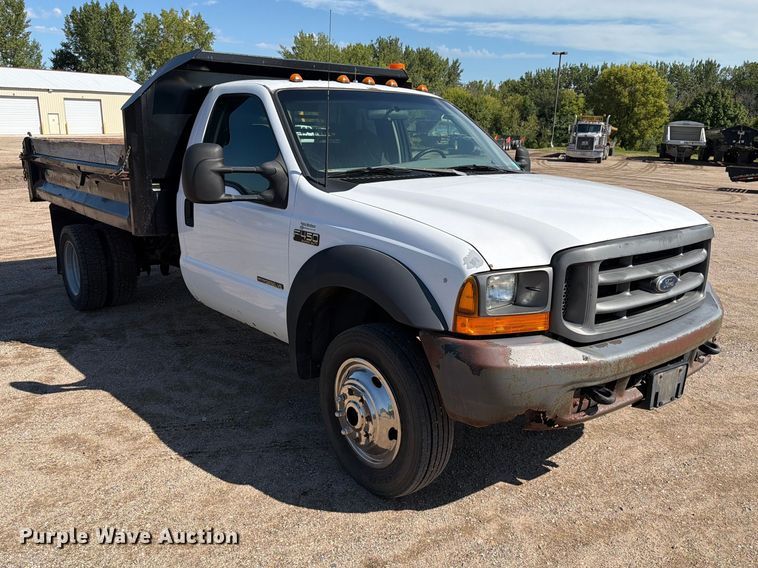 image for item EA0456 2000 Ford F450 Super Duty dump truck