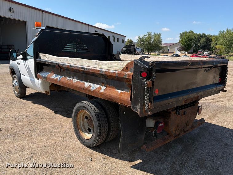image for item EA0456 2000 Ford F450 Super Duty dump truck
