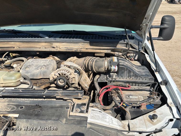 image for item EA0456 2000 Ford F450 Super Duty dump truck