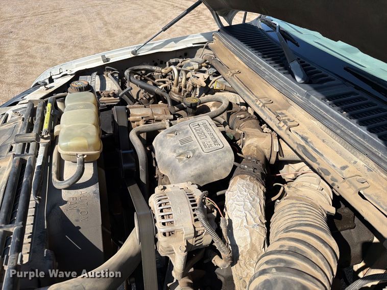 image for item EA0456 2000 Ford F450 Super Duty dump truck