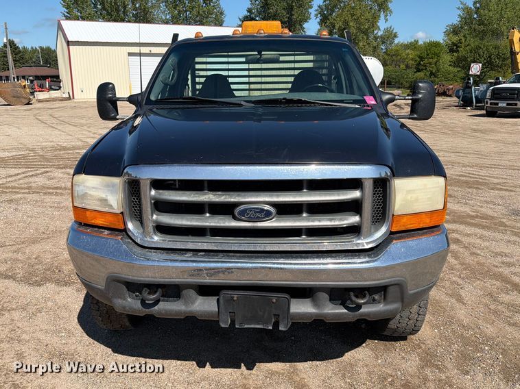 image for item EA0457 2000 Ford F550 Super Duty flatbed truck