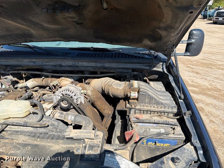 image for item EA0457 2000 Ford F550 Super Duty flatbed truck