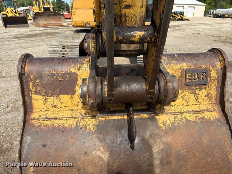 image for item EA0458 1995 Caterpillar 320L excavator