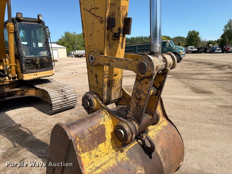 image for item EA0458 1995 Caterpillar 320L excavator