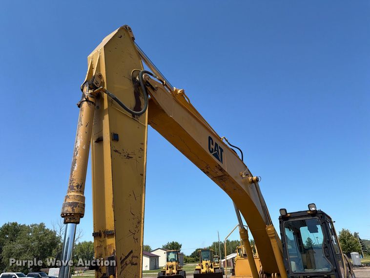 image for item EA0458 1995 Caterpillar 320L excavator