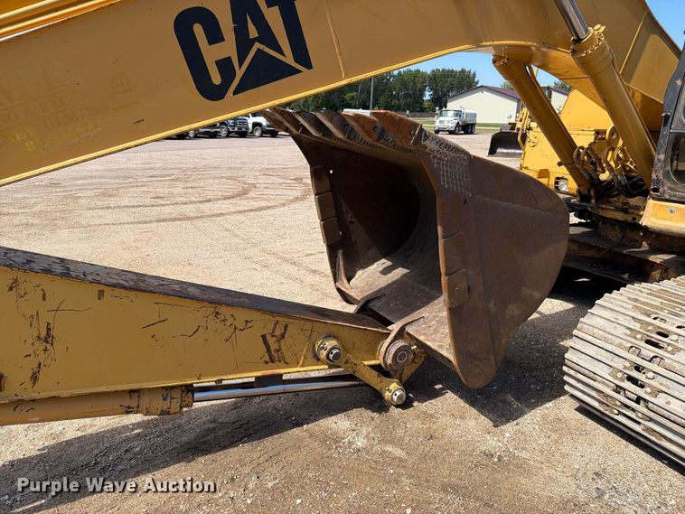 image for item EA0458 1995 Caterpillar 320L excavator