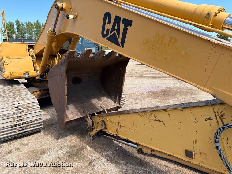 image for item EA0458 1995 Caterpillar 320L excavator