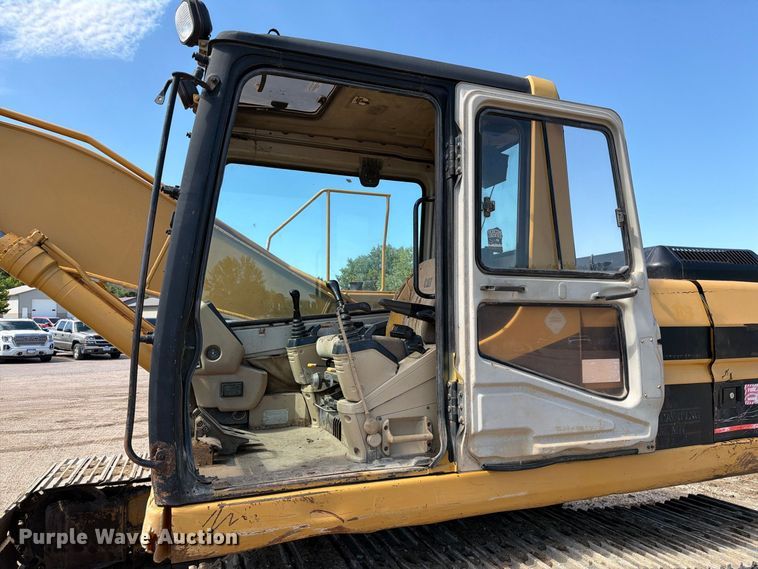 image for item EA0458 1995 Caterpillar 320L excavator
