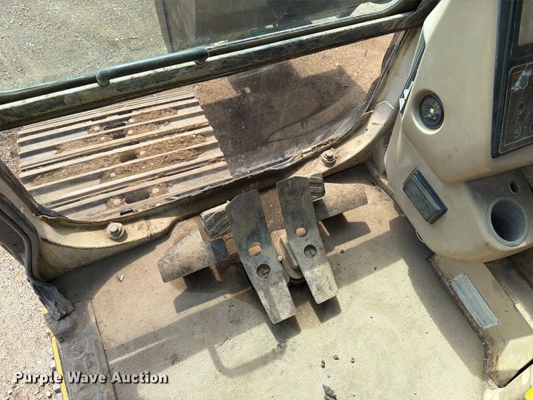 image for item EA0458 1995 Caterpillar 320L excavator