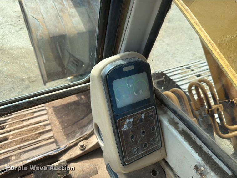 image for item EA0458 1995 Caterpillar 320L excavator