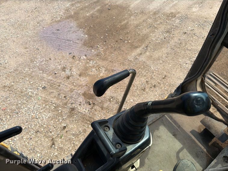 image for item EA0458 1995 Caterpillar 320L excavator