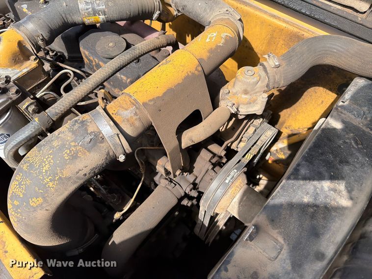 image for item EA0458 1995 Caterpillar 320L excavator