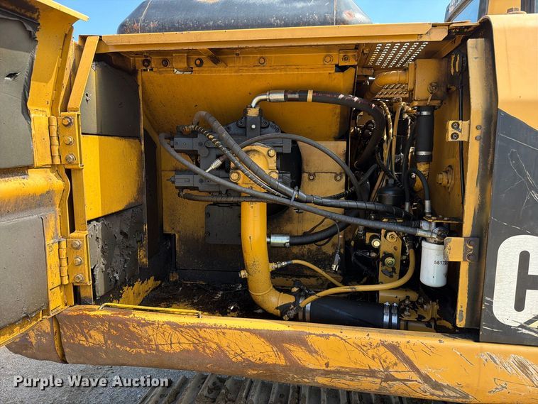 image for item EA0458 1995 Caterpillar 320L excavator