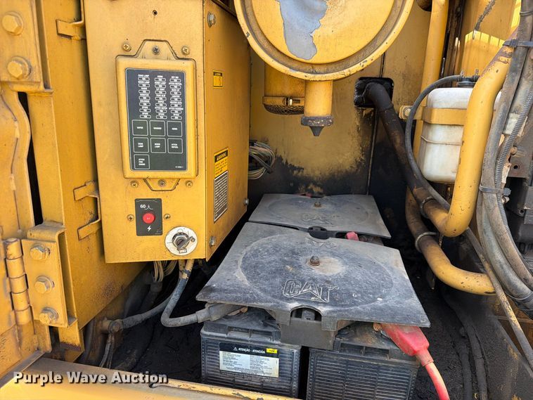 image for item EA0458 1995 Caterpillar 320L excavator