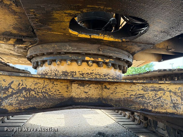 image for item EA0458 1995 Caterpillar 320L excavator