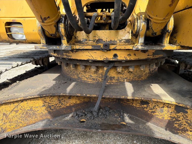 image for item EA0458 1995 Caterpillar 320L excavator