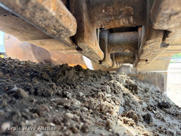 image for item EA0458 1995 Caterpillar 320L excavator