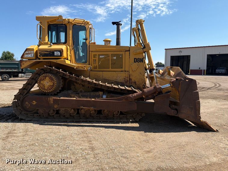 image for item EA0459 1992 Caterpillar D8N dozer