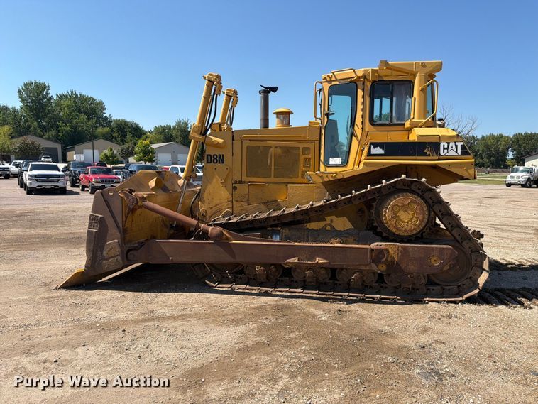 image for item EA0459 1992 Caterpillar D8N dozer