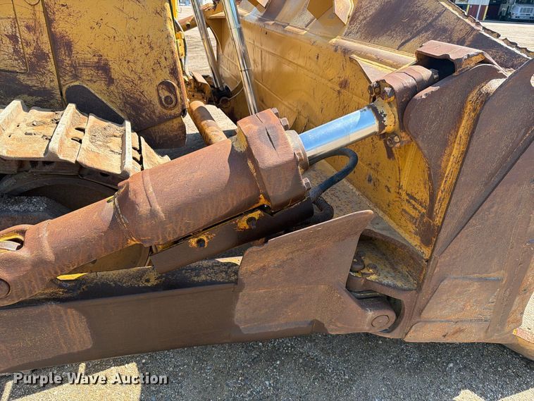 image for item EA0459 1992 Caterpillar D8N dozer