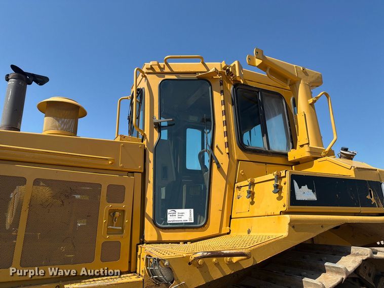 image for item EA0459 1992 Caterpillar D8N dozer