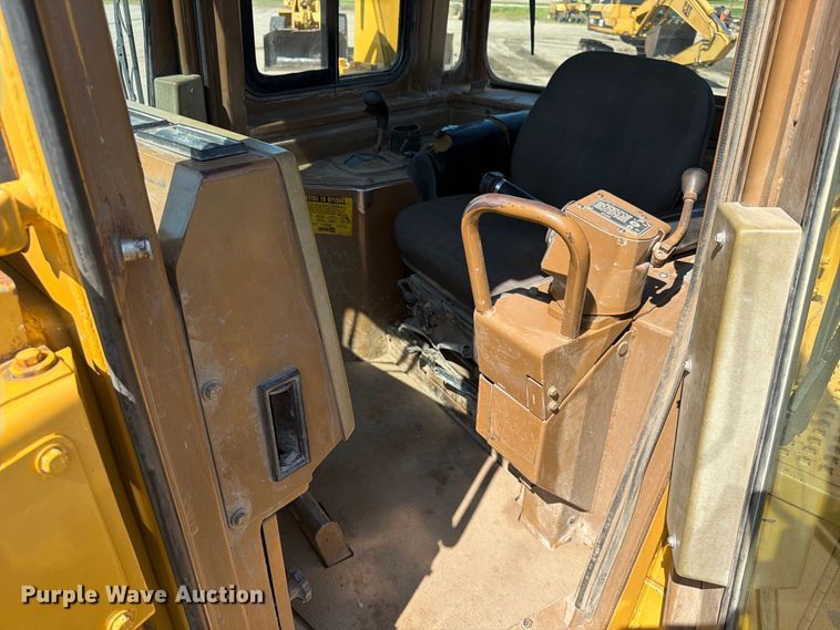 image for item EA0459 1992 Caterpillar D8N dozer