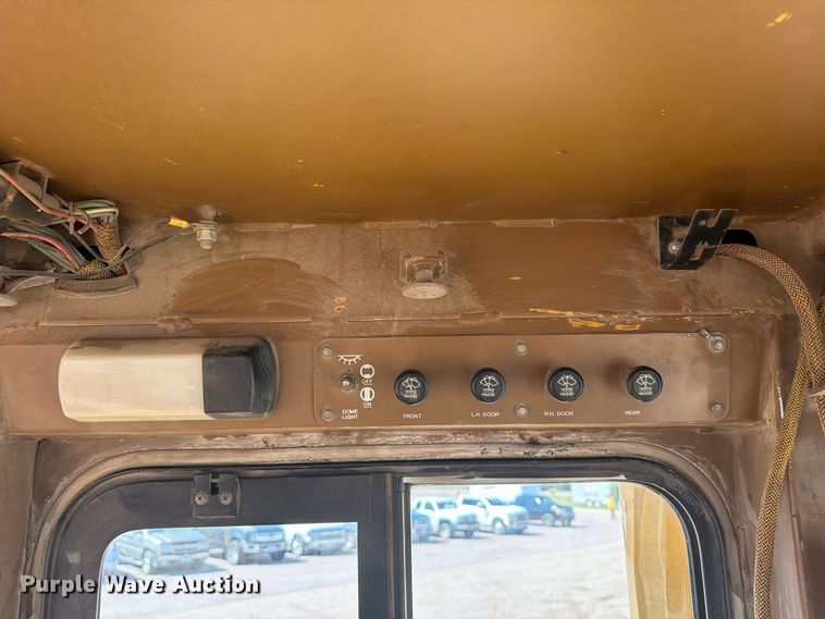 image for item EA0459 1992 Caterpillar D8N dozer
