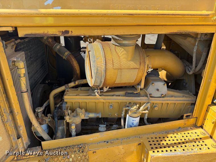 image for item EA0459 1992 Caterpillar D8N dozer