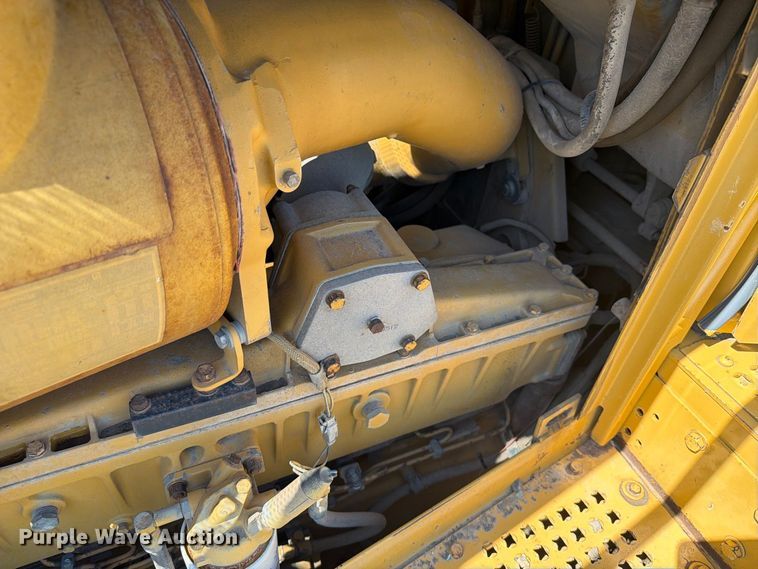 image for item EA0459 1992 Caterpillar D8N dozer