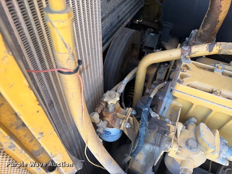 image for item EA0459 1992 Caterpillar D8N dozer
