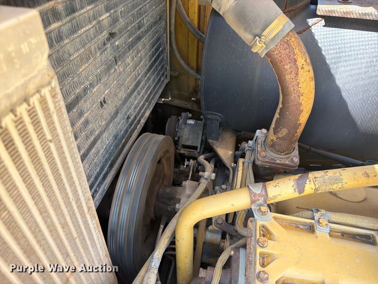 image for item EA0459 1992 Caterpillar D8N dozer