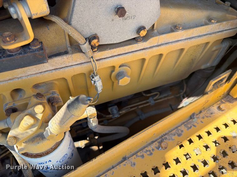 image for item EA0459 1992 Caterpillar D8N dozer