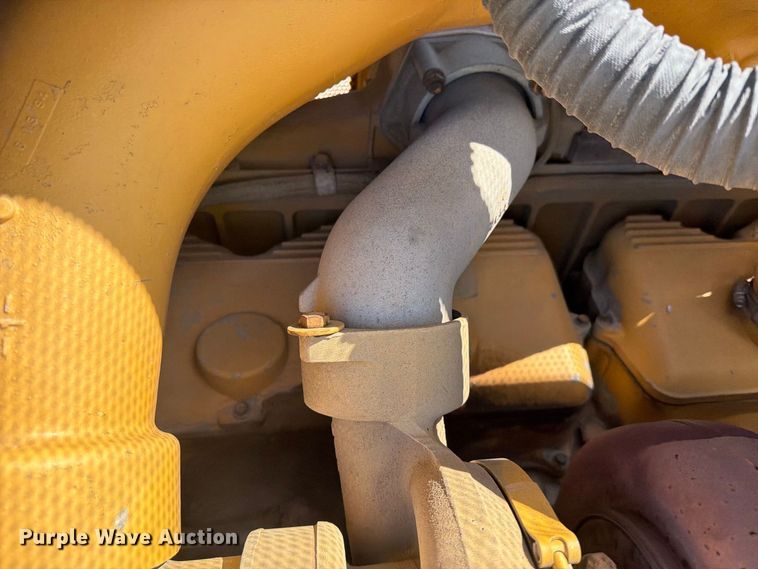 image for item EA0459 1992 Caterpillar D8N dozer