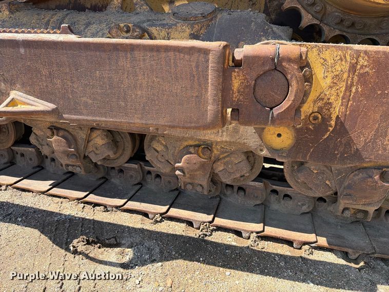 image for item EA0459 1992 Caterpillar D8N dozer