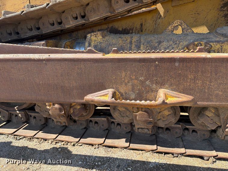 image for item EA0459 1992 Caterpillar D8N dozer