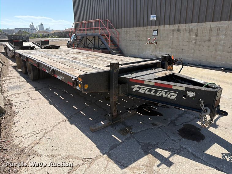 image for item EA0461 2014 Felling FT-24-2 LP equipment trailer