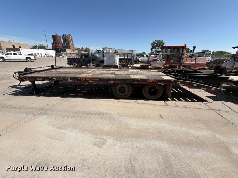 image for item EA0461 2014 Felling FT-24-2 LP equipment trailer