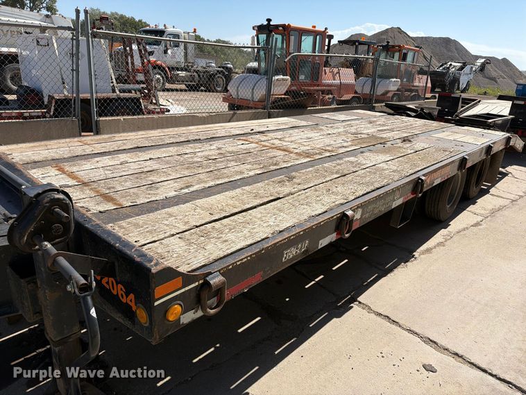 image for item EA0461 2014 Felling FT-24-2 LP equipment trailer