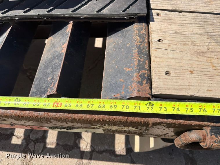 image for item EA0461 2014 Felling FT-24-2 LP equipment trailer
