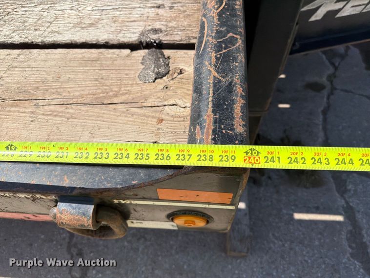 image for item EA0461 2014 Felling FT-24-2 LP equipment trailer