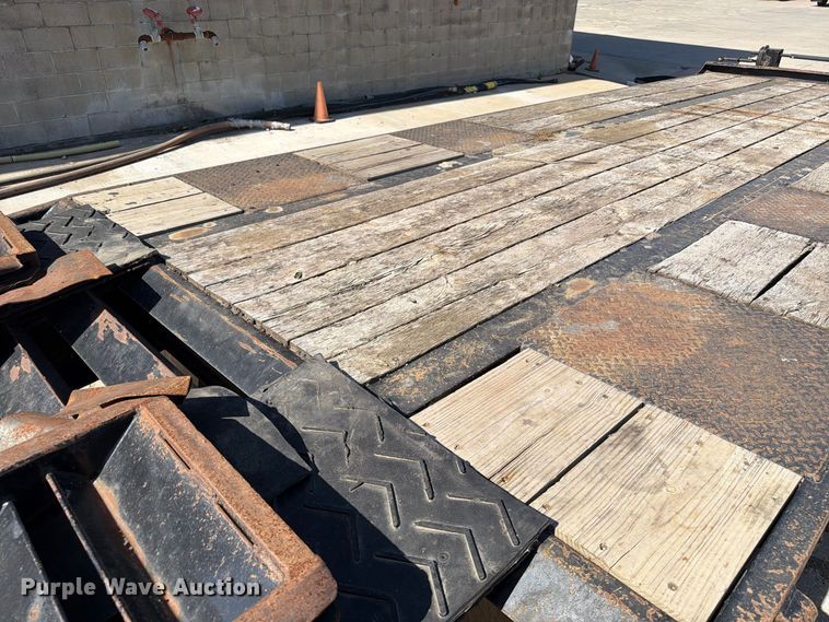 image for item EA0461 2014 Felling FT-24-2 LP equipment trailer