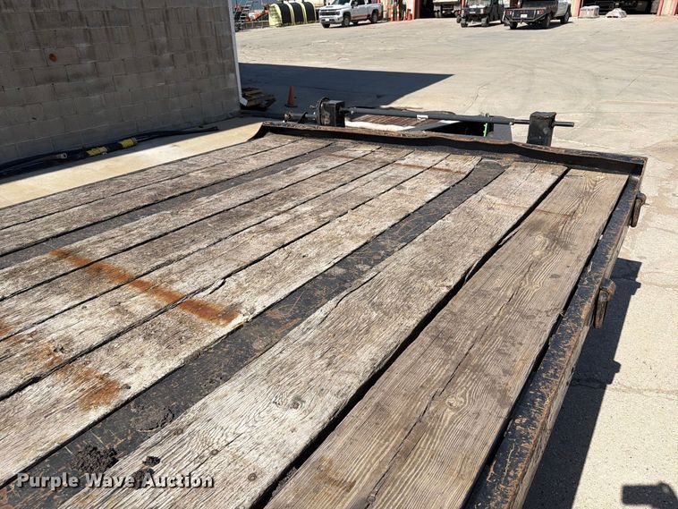 image for item EA0461 2014 Felling FT-24-2 LP equipment trailer