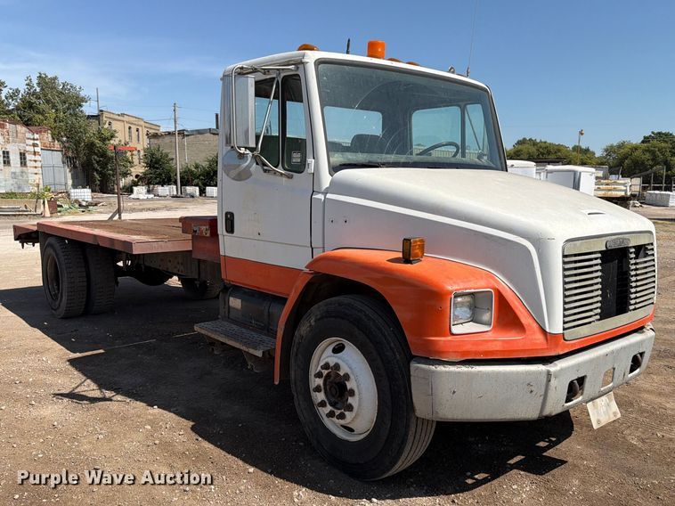 image for item EA0462 1994 Freightliner FL70 flatbed truck