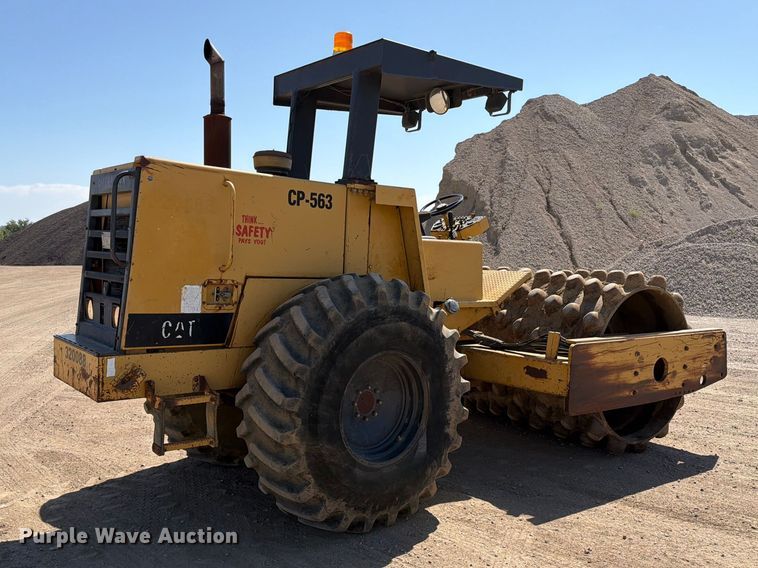 image for item EA0463 1992 Caterpillar CP563 single drum vibratory roller